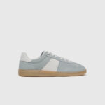 Leathe sneakers